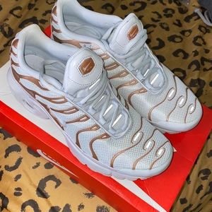 NIKE “Air Max Plus GS”